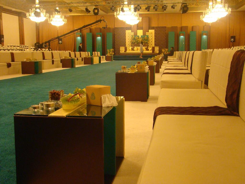 더 컨벤션 센터 앤드 로열 스위트 호텔 쿠웨이트 외부 사진